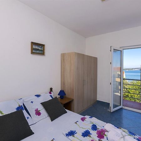 Apartments Irena Tkon Bagian luar foto